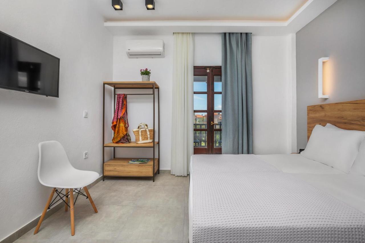 Eleon Suites Afytos Ngoại thất bức ảnh