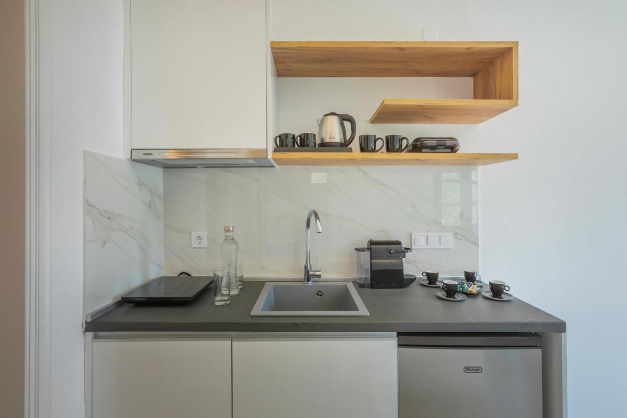 Eleon Suites Afytos Ngoại thất bức ảnh