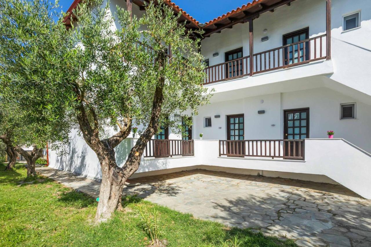 Eleon Suites Afytos Ngoại thất bức ảnh